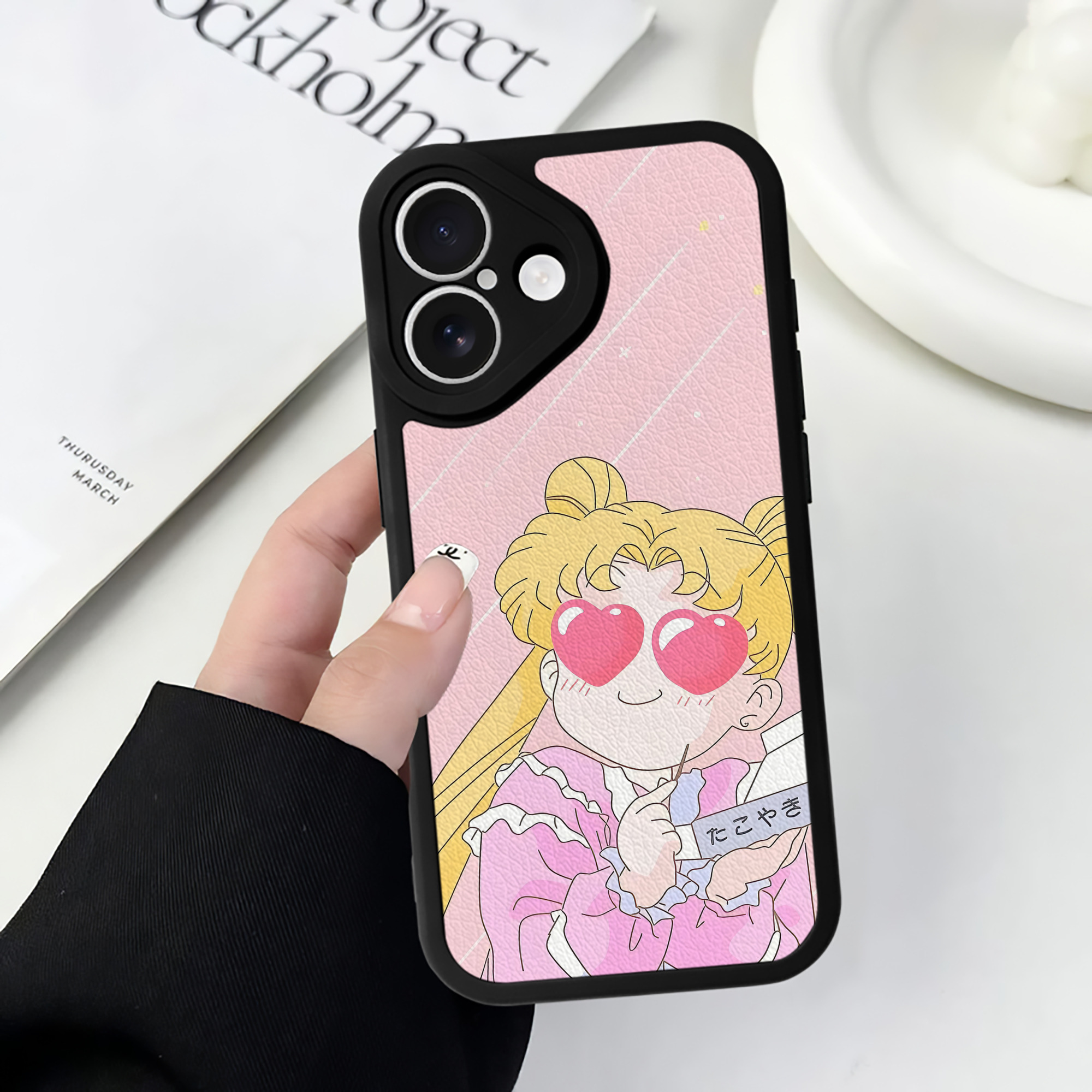 （画像用） 美少女戦士セーラームーン Sailor Moon 【iPhone 16シリーズ対応】シリコンスマホケース（レザー調） 材質：シリコン